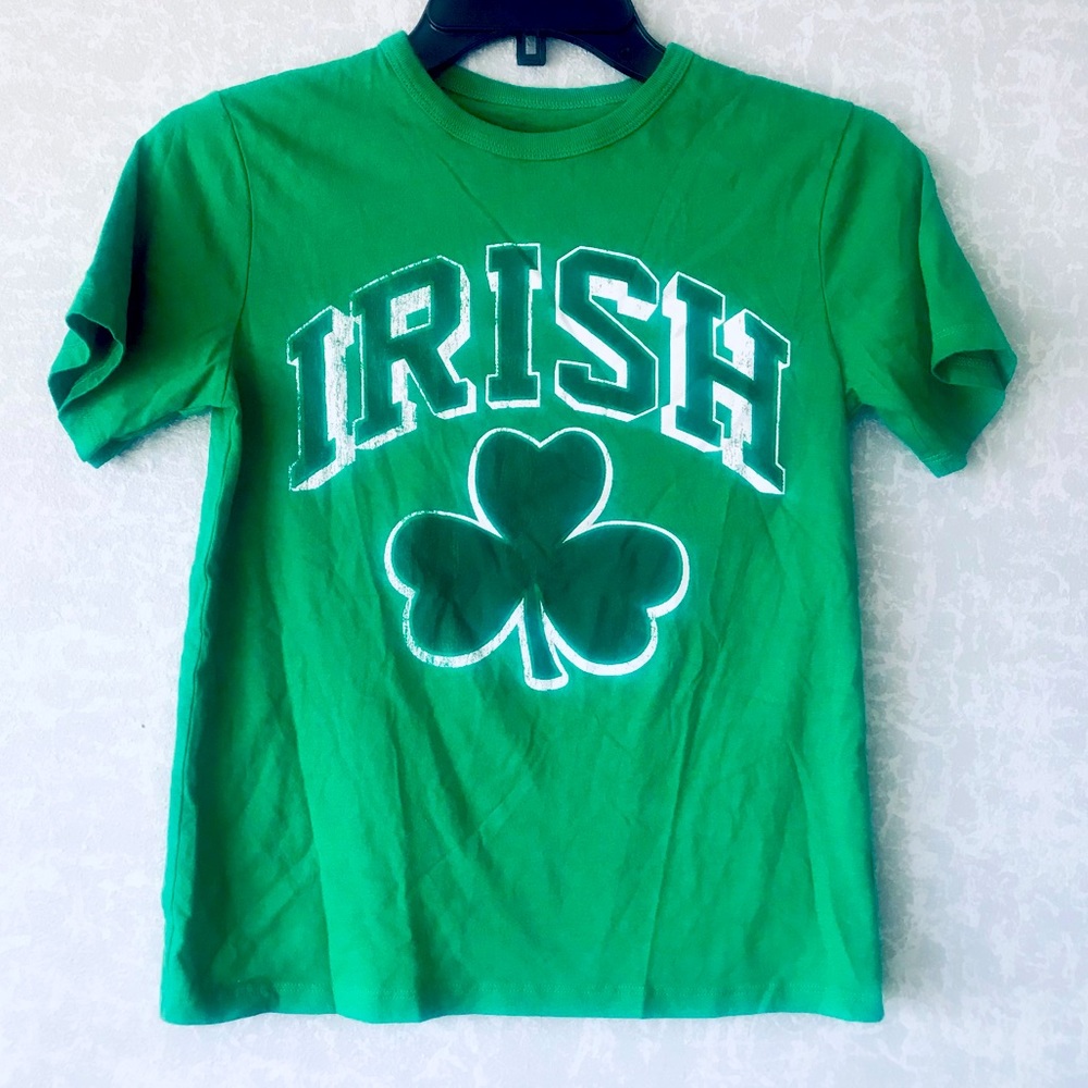 Childrens place green Irish tshirt M 7/8 cotton